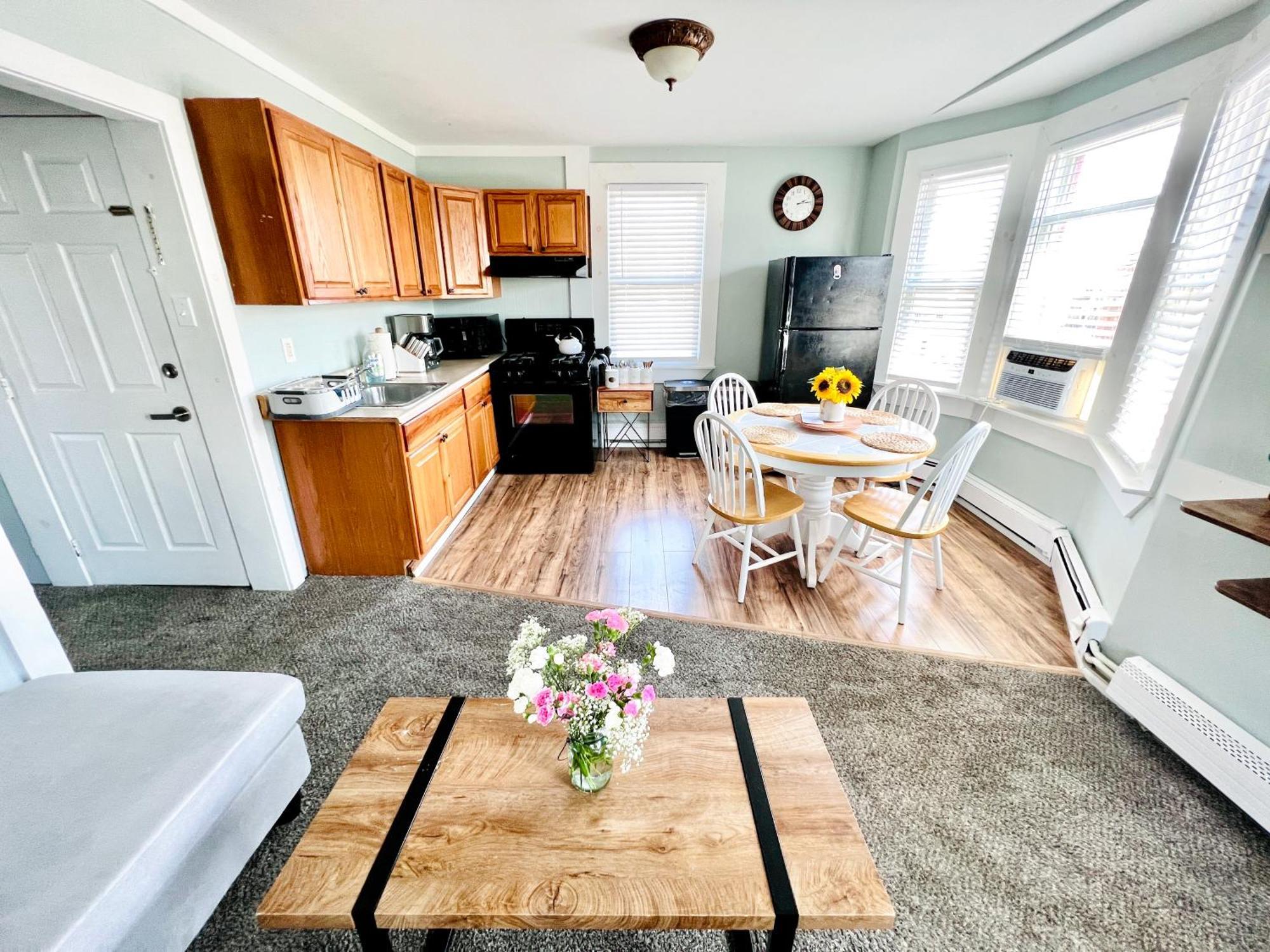 Entire Lovely 3 Bedroom, 2 Bathroom Apartment! 1 Block To The Beach And Boardwalk! Wildwood Dış mekan fotoğraf